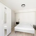 Sentralt I Kvadraturen Med 3 Soverom, Veranda Og P-plass *