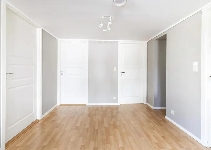 Sentralt I Kvadraturen Med 3 Soverom, Veranda Og P-plass דירה קריסטיאנסאנד