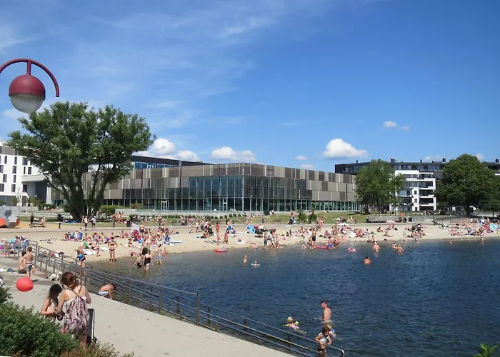 דירה Sentralt I Kvadraturen Med 3 Soverom, Veranda Og P-plass *